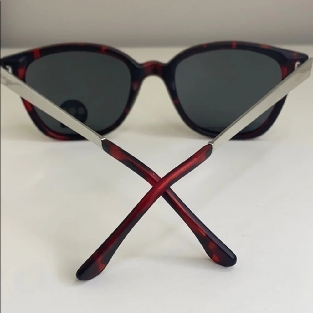 Komono New Renee Tortoise/Silver Sunglasses